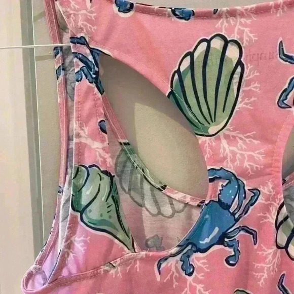 Simply Southern Tank Size Small, Cute cut out in back - Picture 6 of 8